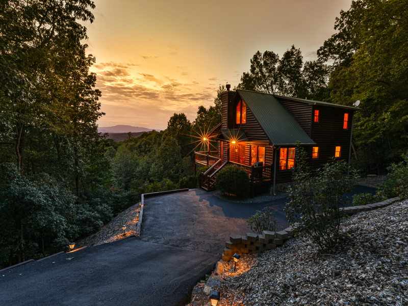 Blue Ridge Cabins - Mountain Oasis Cabin Rentals